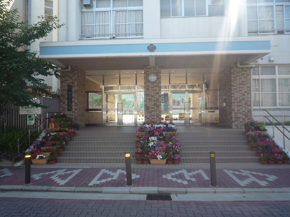 Primary school. 300m to Osaka Municipal Baiko Elementary School