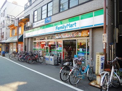 Convenience store. FamilyMart Inukamiya Baiko store up (convenience store) 84m