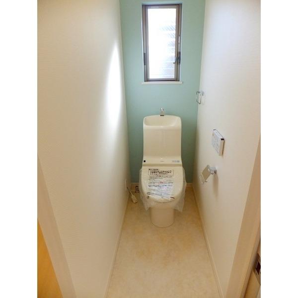 Toilet. Spacious is convenient there is a toilet on the third floor