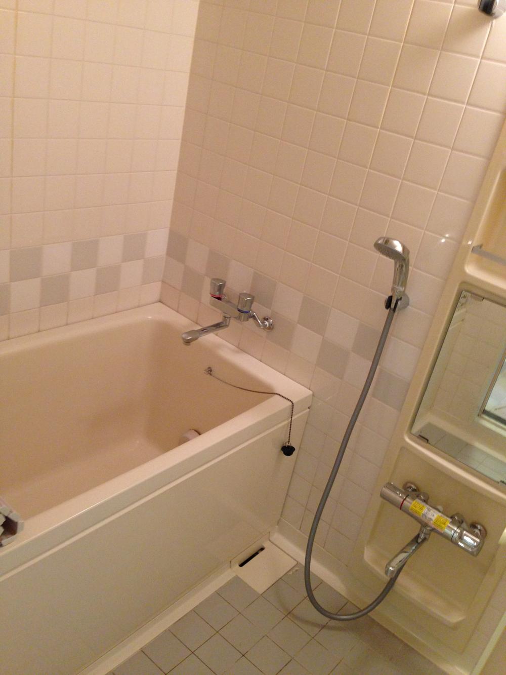 Bathroom. Bathing is also widely beautiful.