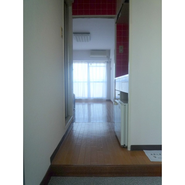 Other room space. Room seen from the entrance