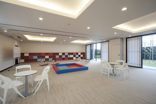 Shared facilities.  [Meeting rooms and a children's room] Play by moving the body also rainy day "meeting room and a children's room.". Also in a field of information exchange between mom through the child