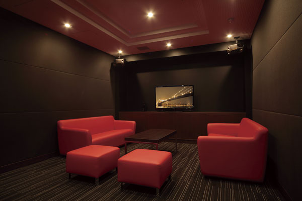 Shared facilities.  [Studio Room] Studio room with audio equipment and karaoke equipment are in place