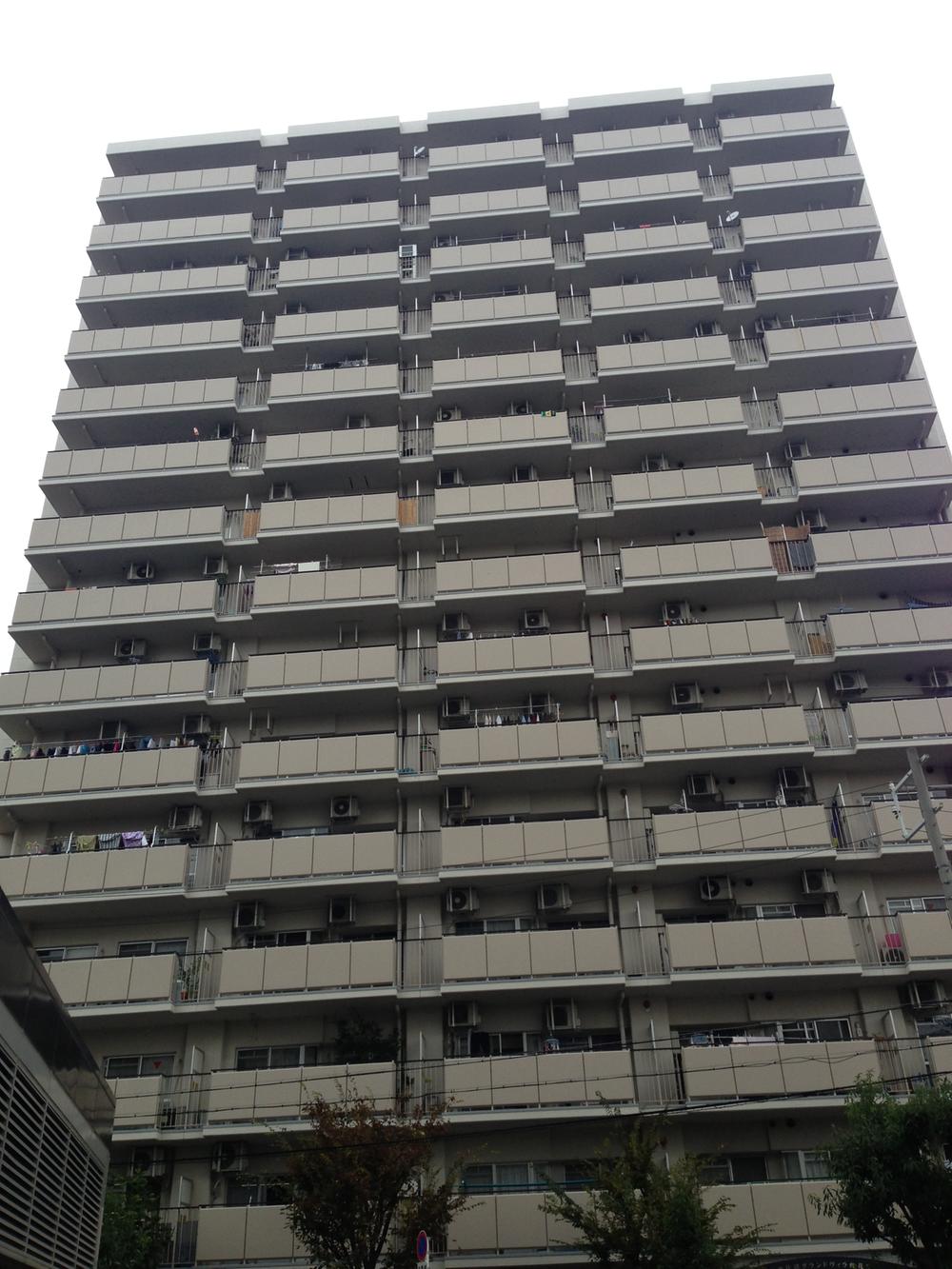 Local appearance photo