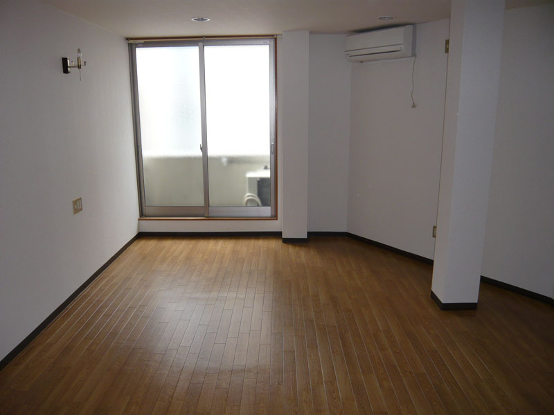 Living and room