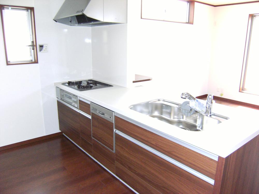 Same specifications photo (kitchen)