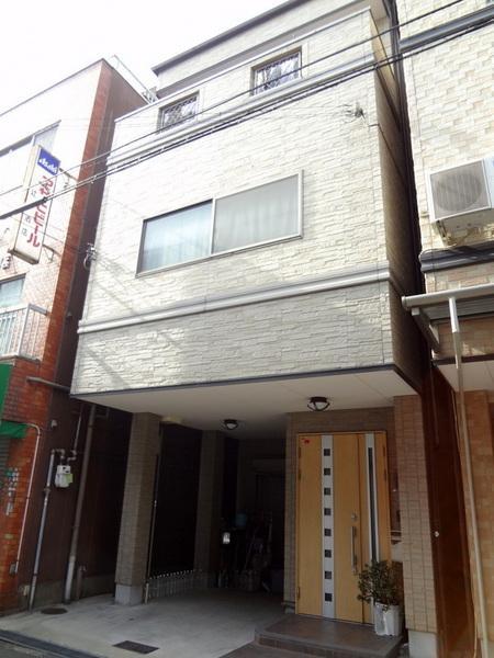 Local appearance photo.  [Minato-ku, real estate buying and selling] It is an excellent appearance
