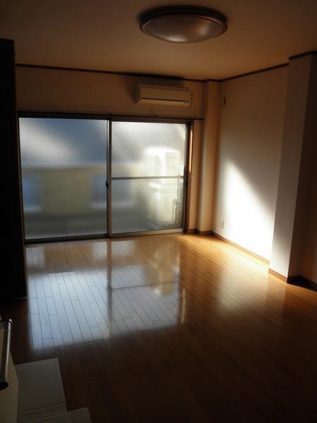 Non-living room.  [Minato-ku, real estate buying and selling] Flooring