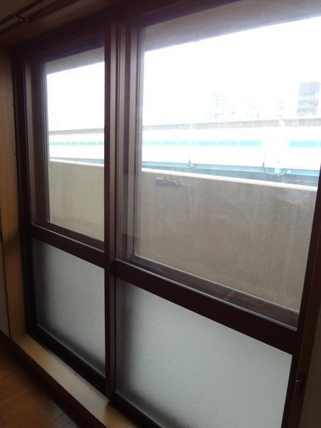 Other.  [Minato-ku, real estate buying and selling] Double sash soundproofing firmly ☆