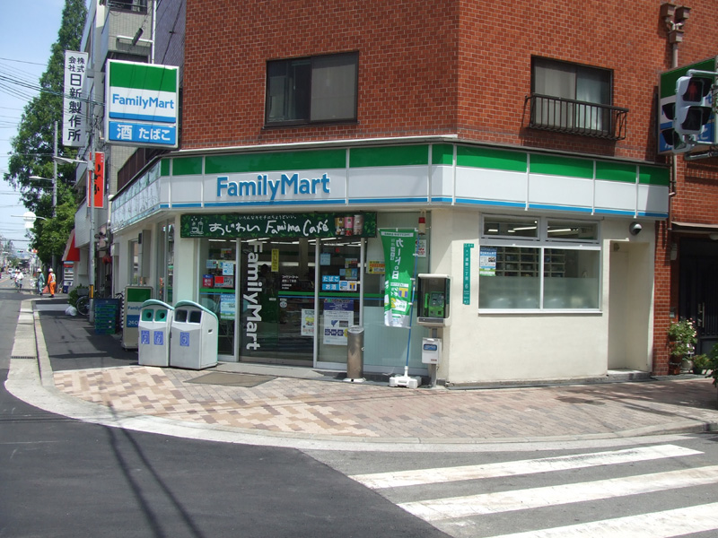 Convenience store. FamilyMart Namiyoke-chome store up (convenience store) 102m