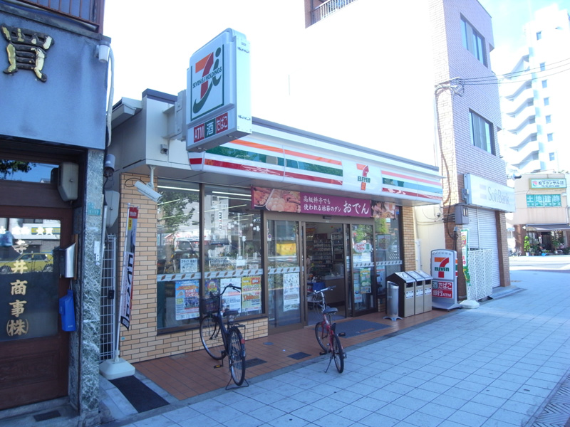 Convenience store. Seven-Eleven Osaka three destination 1-chome to (convenience store) 488m