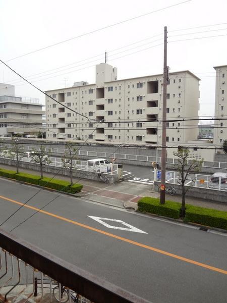View photos from the dwelling unit.  [Minato-ku, real estate buying and selling] There is nothing in front