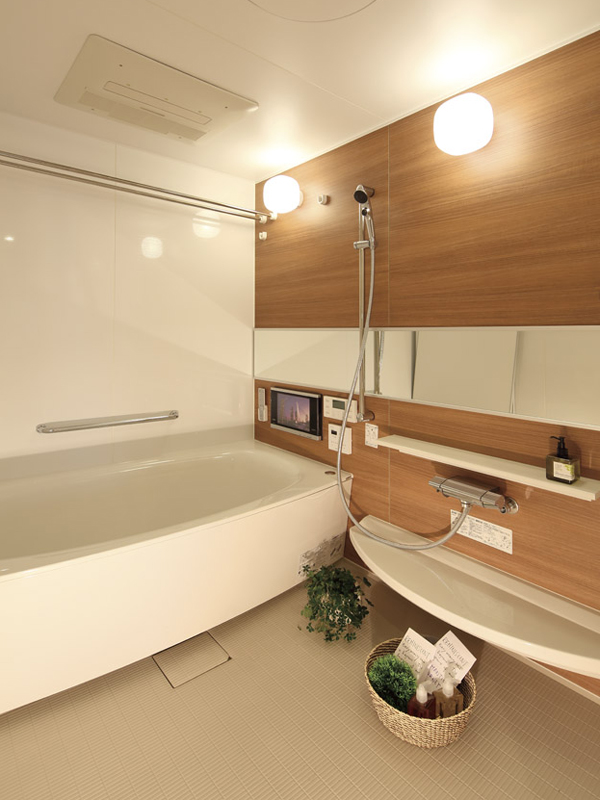 Bathing-wash room.  [bathroom] Bathroom of 1620 size, which can be loose and bathing in with their children. Suppressing the reheating, Adopt a warm bath also in energy saving, Effective mist sauna to beauty and refresh you can enjoy (A type menu plan model room ※ )