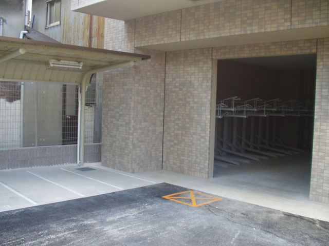 Other common areas. Bicycle-parking space