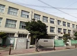 Primary school. 180m to Osaka Municipal Isoji Elementary School