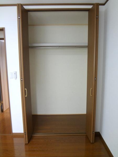 Receipt.  [Minato-ku, real estate buying and selling] There is also a storage-rich large closet ☆ 