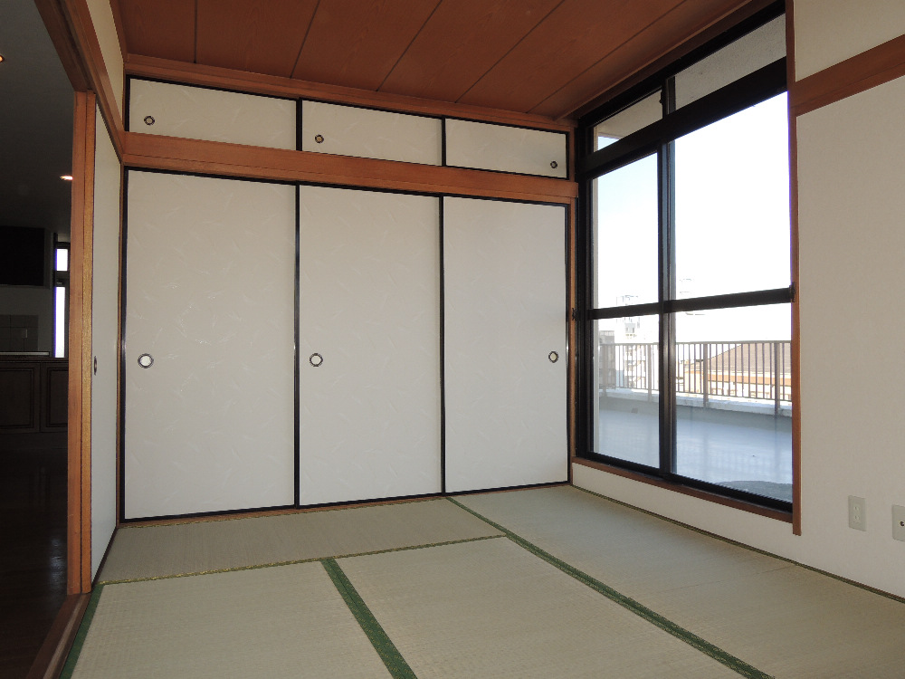 Living and room