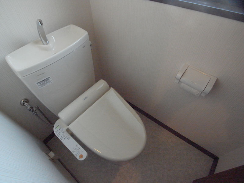 Toilet