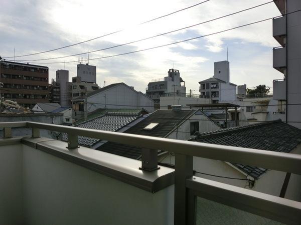 View photos from the dwelling unit. View from 3F balcony. Surroundings clean, 2-story. 