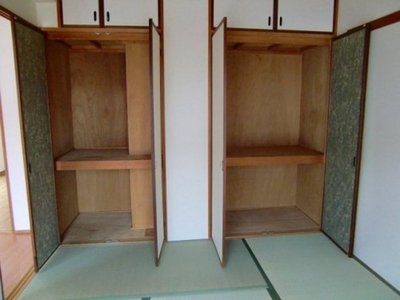 Receipt. Japanese-style room ・ Storage spacious