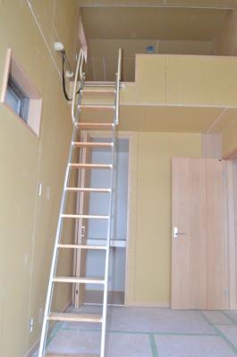 Non-living room. Indoor (11 May 2013) Shooting