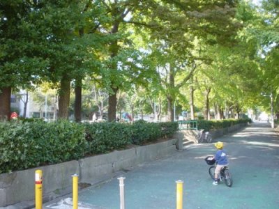 park. 962m to Miyakojima park (park)