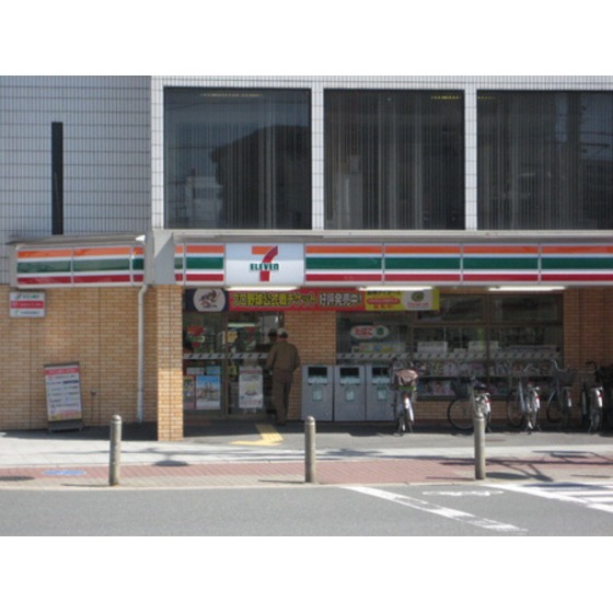 Convenience store. Seven-Eleven Osaka Takadono 2-chome up (convenience store) 321m