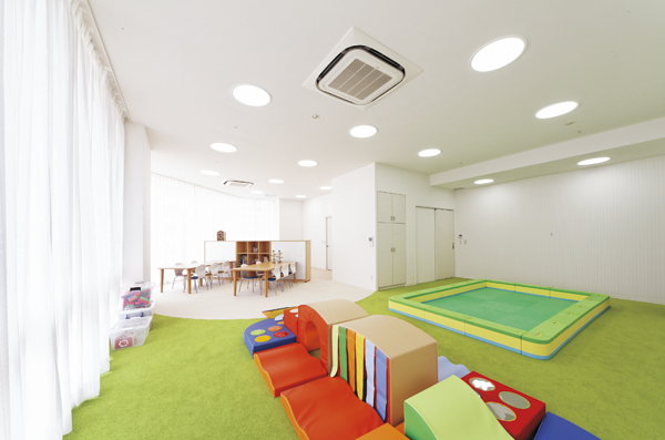 Shared facilities.  [Kids Room] Play freely even on rainy days, Is a large children's room of the indoor