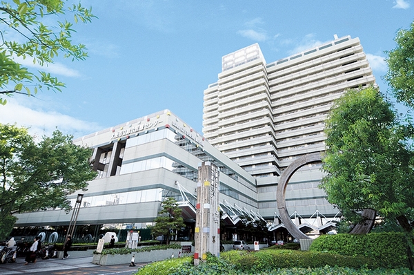 Many examination subjects, Holiday and night emergency medical care Municipal also doing Medical Center ・ Emergency medical center is the proximity of the 6-minute walk (about 440m). You enjoy the convenience of city life with peace of mind