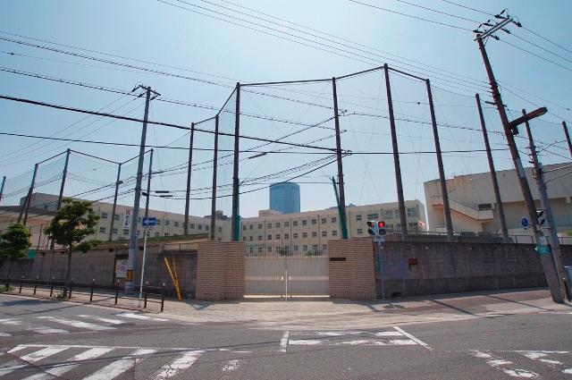 Junior high school. 700m to Osaka Municipal Miyakojima junior high school