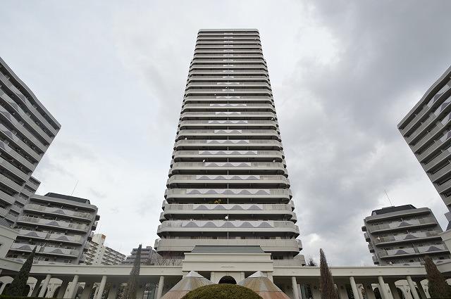 Local appearance photo. Local (12 May 2013) Shooting