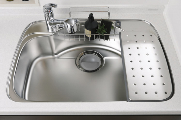 Kitchen.  [Draining plate] Convenient draining plate to draining of vegetables and tableware. Spread cooking space, Also increase the work efficiency (same specifications)