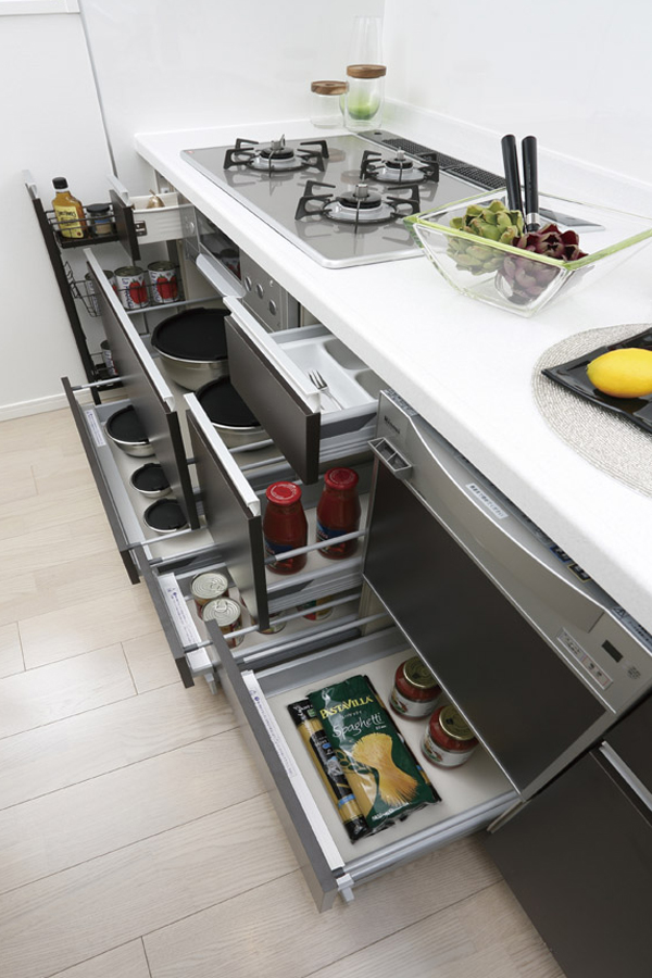 Kitchen.  [Slide storage] Convenient slide type that also easy to take out what you put in the back. To achieve the storage space of large capacity, such as providing the width of tree storage (same specifications)