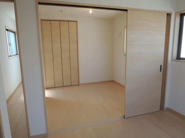 Non-living room. Western 5.9 Pledge and 4.2 Pledge. It is also to Tsuzukiai.