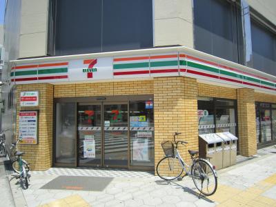 Convenience store. Seven-Eleven Osaka Shikitsunishi 2-chome up (convenience store) 71m