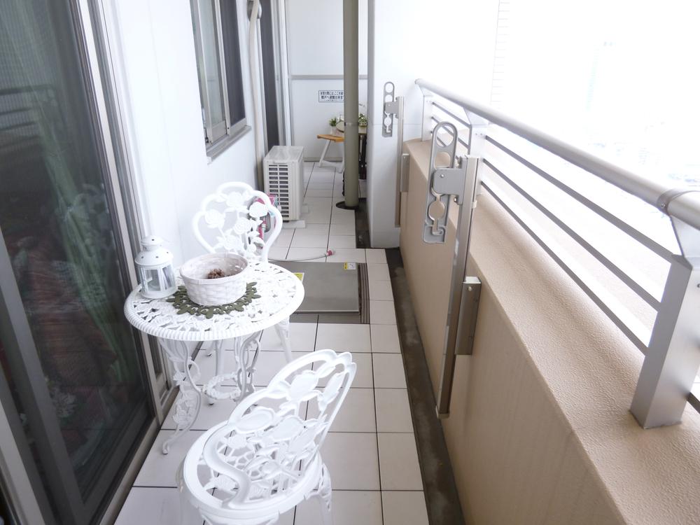 Balcony. Local (10 May 2013) Shooting