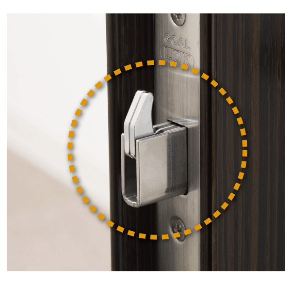 Security.  [Sickle-type dead bolt lock] In order to strengthen respect to pry such as by bar, Sturdy sickle-type dead bolt lock is equipped with (same specifications)