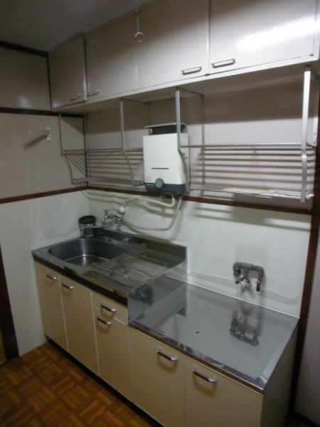 Kitchen. 303