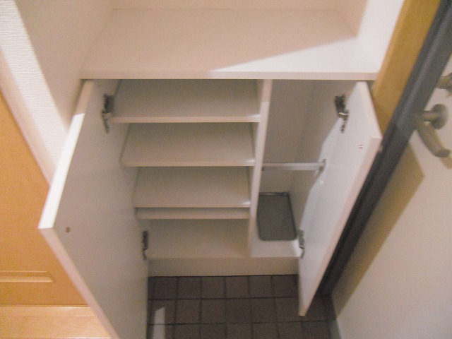 Other. Entrance storage