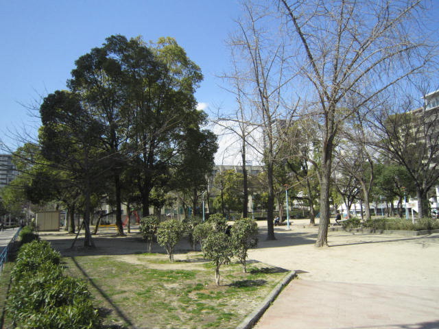 park. 380m to Hiyoshi Park (park)