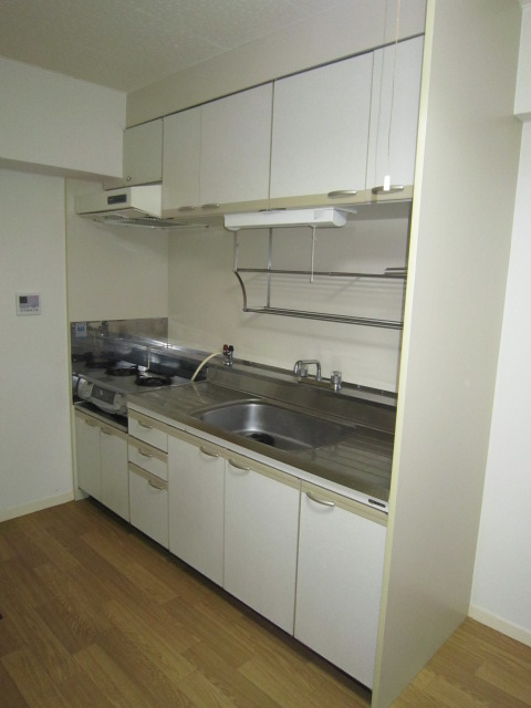 Kitchen. It is a large widely kitchen. 