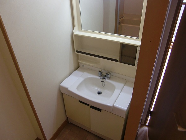 Washroom. Pitattohausu Nishinagahori shop Tel0120-47-4625