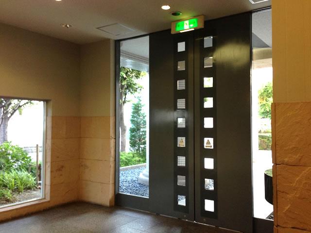 Entrance. It is the inside of the entrance