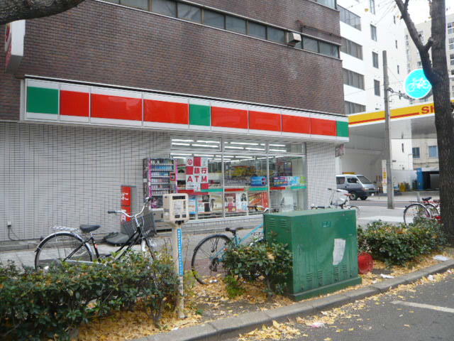 Convenience store. Thanks Osaka Kitahorie 2-chome up (convenience store) 341m