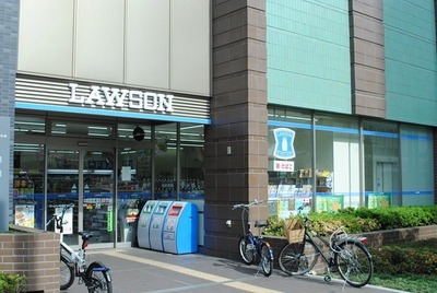 Convenience store. 50m to Lawson (convenience store)