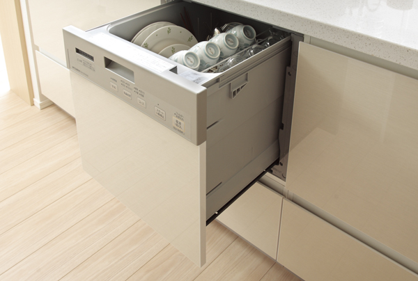 Kitchen.  [Dishwasher] Dishwasher to remove the dirt effectively in hot water, Slide type that can easily out of tableware from the top. Furthermore Quiet ・ Energy-saving specification (same specifications)