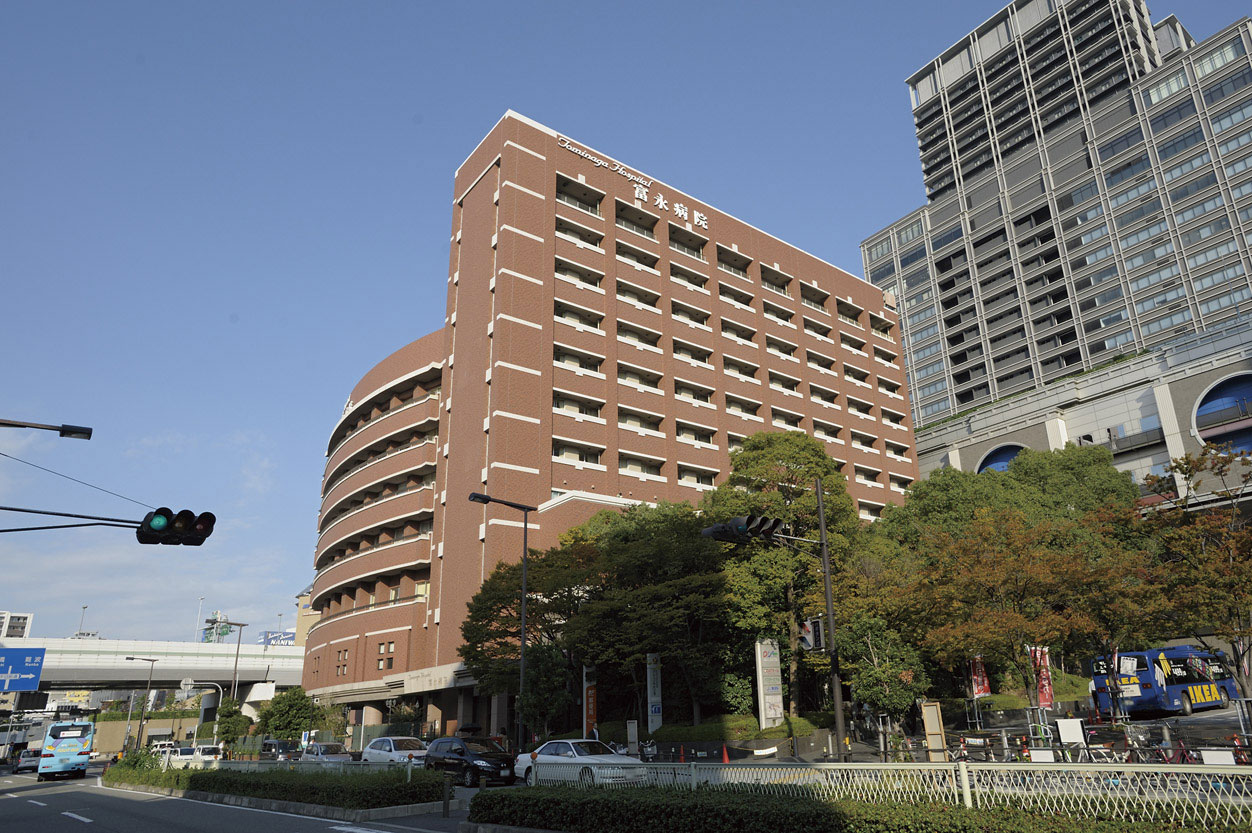 Surrounding environment. Tominaga hospital (8-minute walk ・ About 620m)