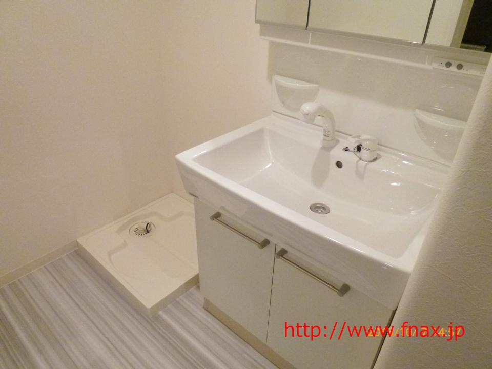 Wash basin, toilet. Room (same specifications) Shooting