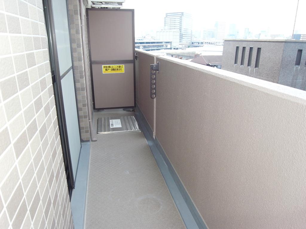 Balcony. Of Nishi-ku, Osaka rent to Pitattohausu Nishinagahori shop! 