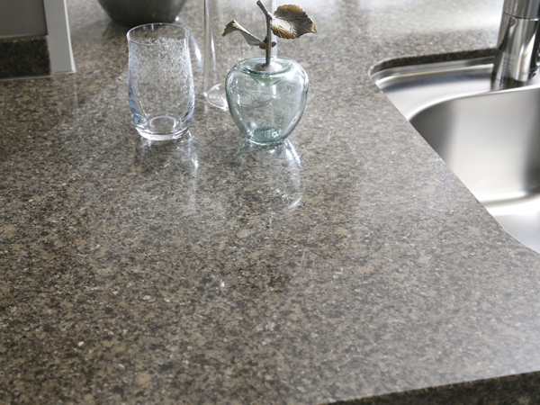 Kitchen.  [Engineer stone countertops] With beauty and durability crystal (quartz) is the texture of the material attractive glossy solidified with resin crushed natural stone of the main component (same specifications)